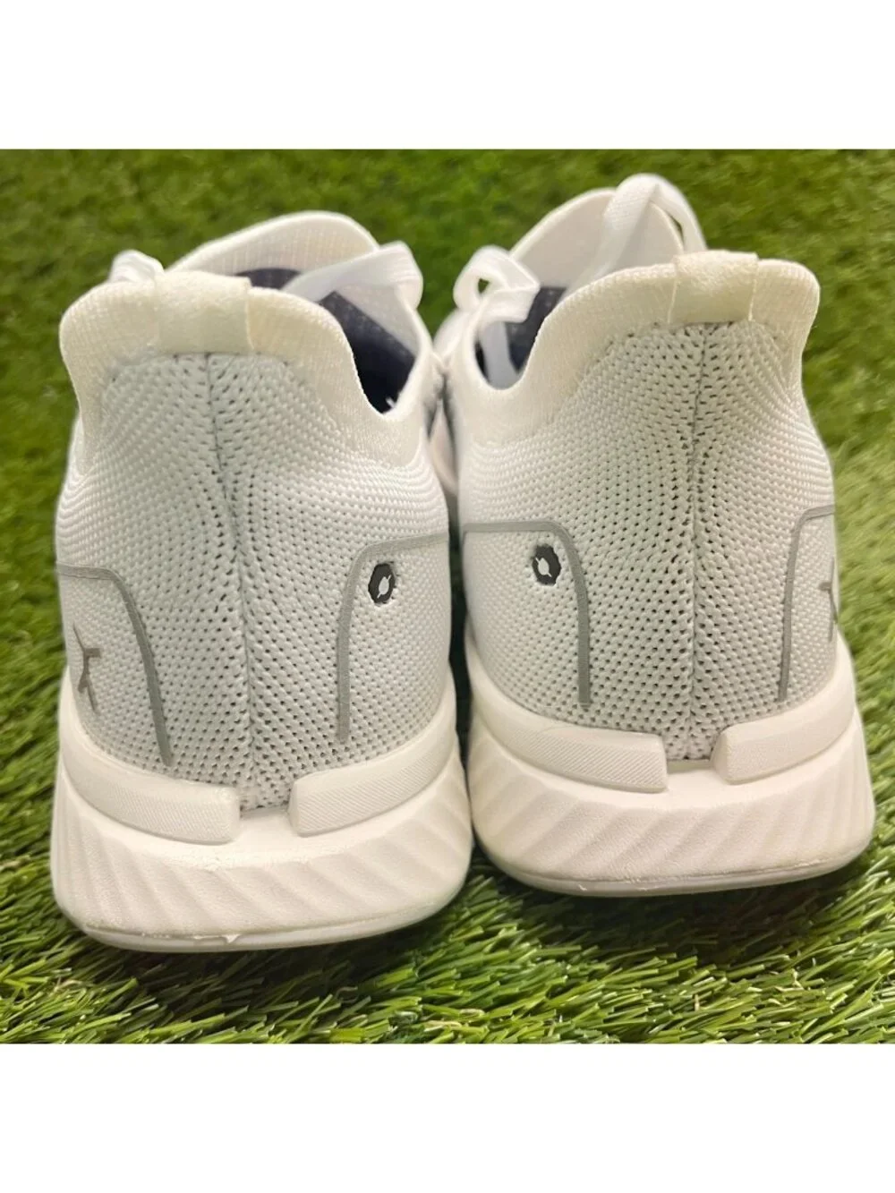 Flux Adapt Runner H2O Pro White Womens Size 8.5 Womens 7 Athletic Shoes Sneakers